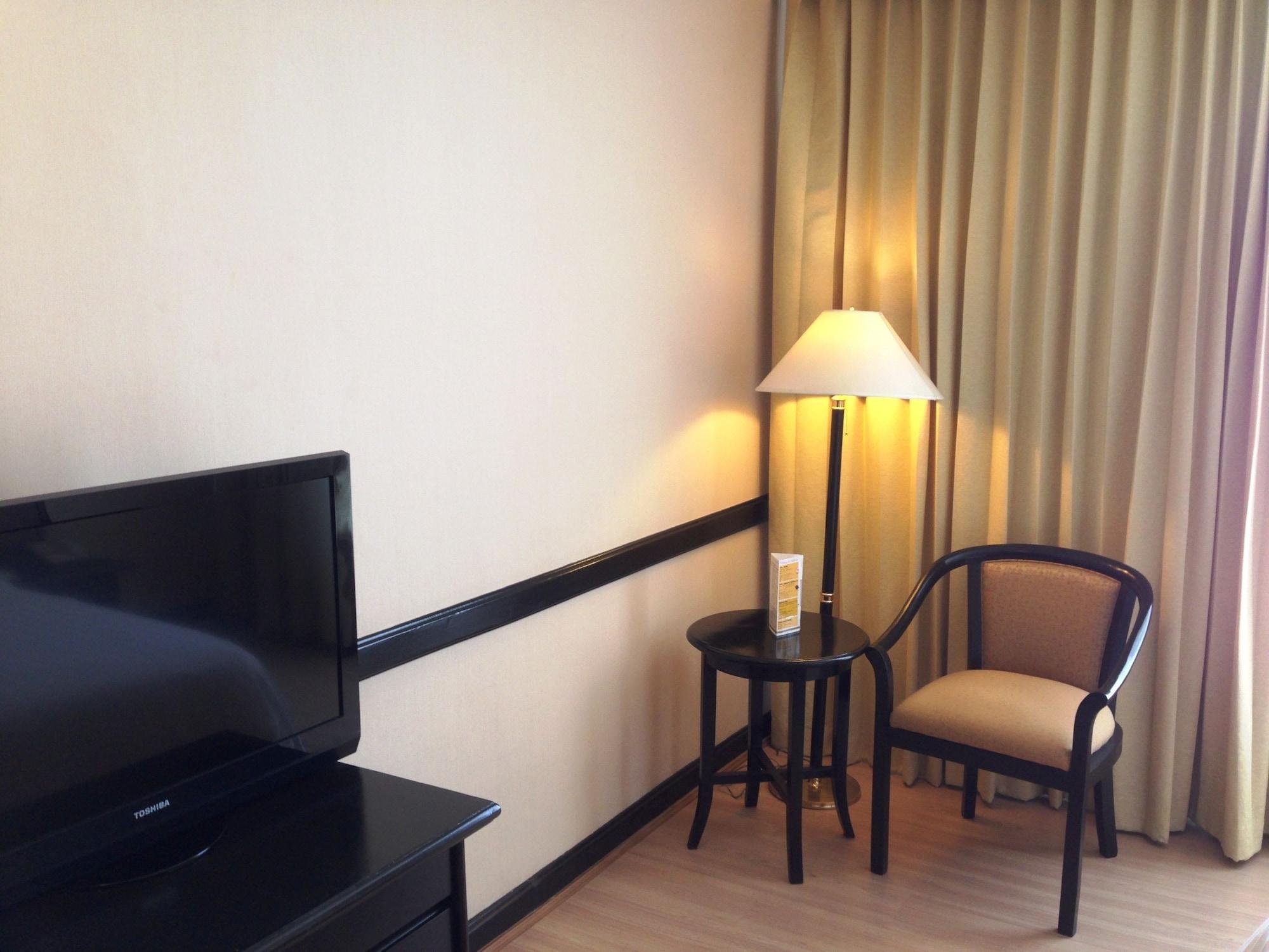 The City Hotel Sriracha By Bbh Japan Si Racha Exteriör bild