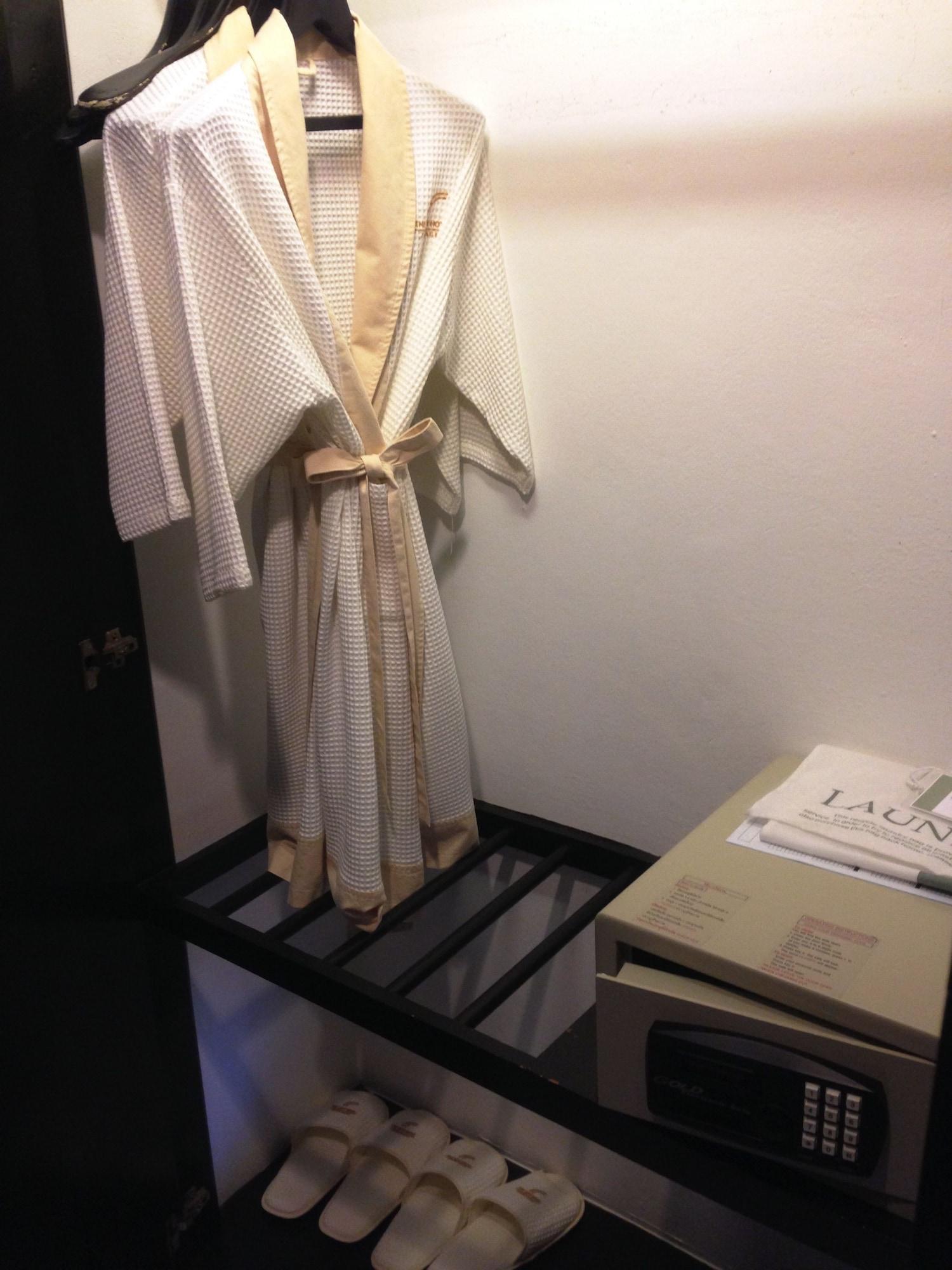 The City Hotel Sriracha By Bbh Japan Si Racha Exteriör bild