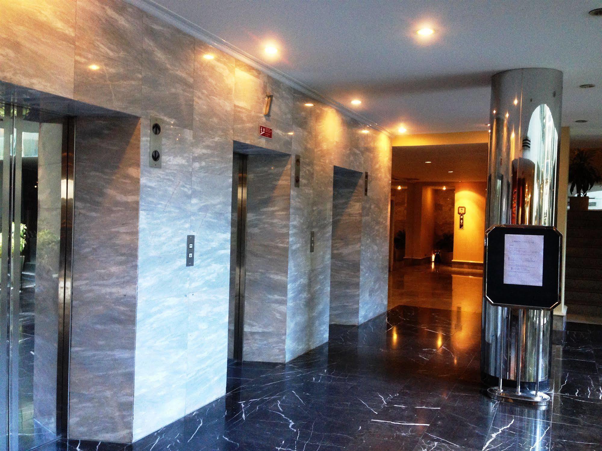The City Hotel Sriracha By Bbh Japan Si Racha Exteriör bild